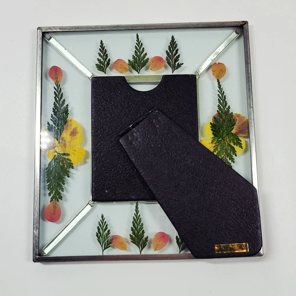 Picture Frame Pressed Dried Flowers In Lead‎ Glass  2.5x3